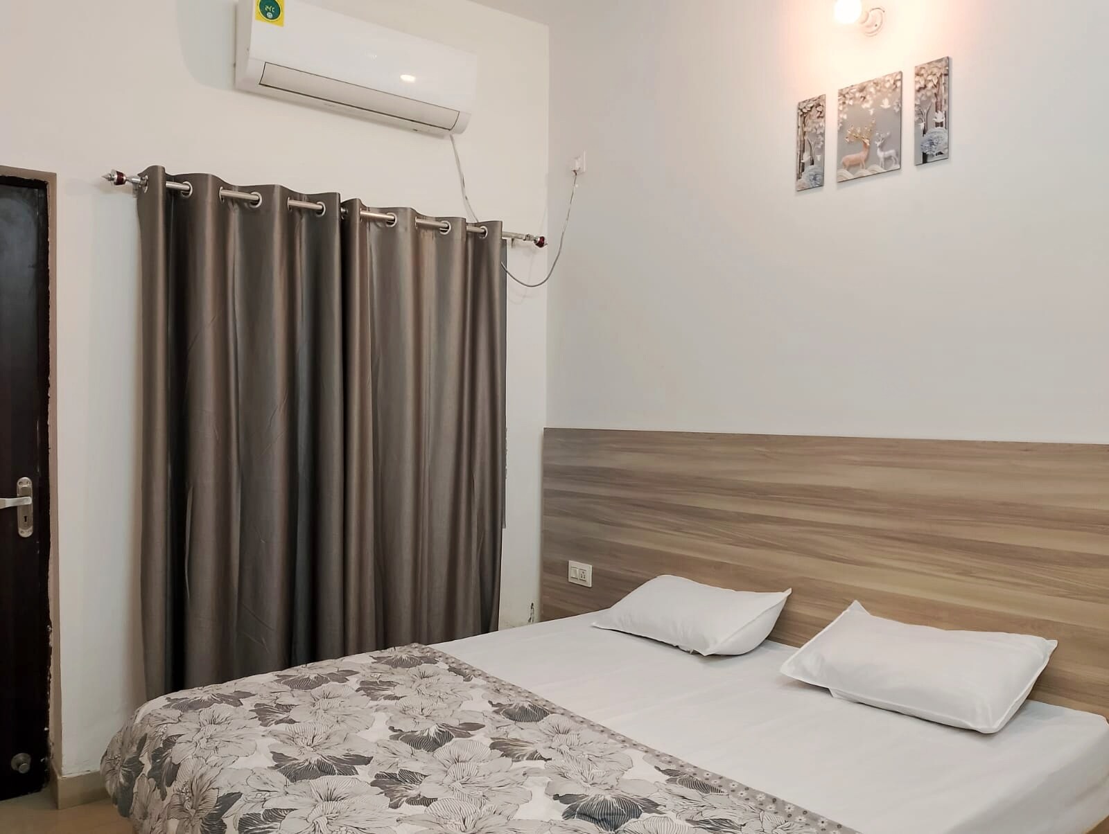 Furnished 2 Bhk Apartment - Tap to explore photos