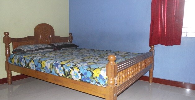 Arsh Guest House - Tap to explore photos