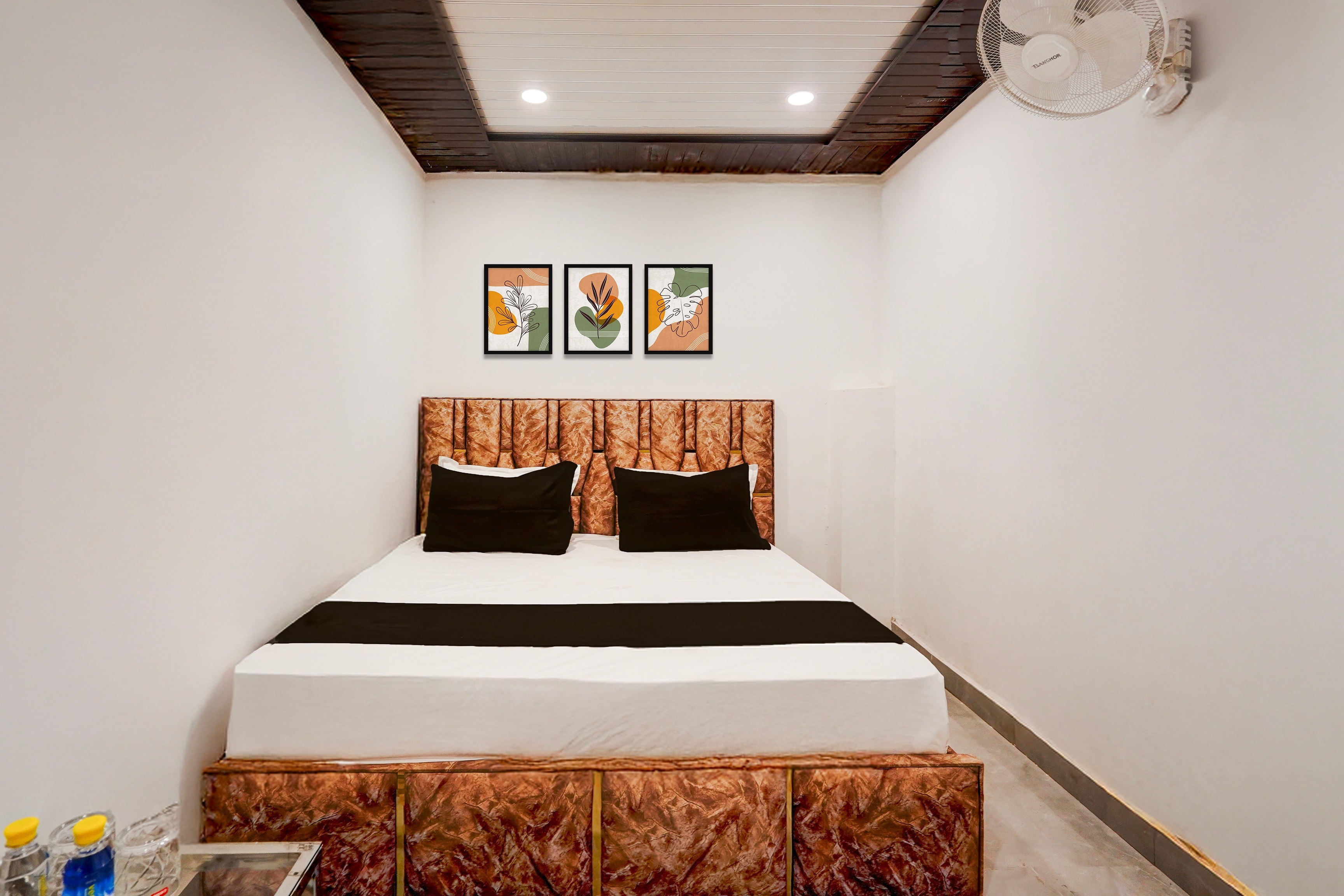 Hotel O by OYO Happy Stay - Tap to explore photos