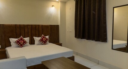 Hotel Orchid Tree Room Type - Premium Suite