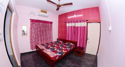 Happy Homestay Malpe Room Type - Standard Room No-1(A C)