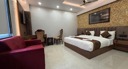Hotel Shri Vinayak Room Type - Premium Room Hotel Shri Vinayak Room Type - Premium Room