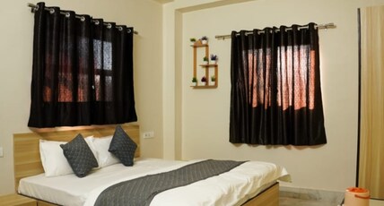 Hotel the urban nesr Room Type - Bedroom 105