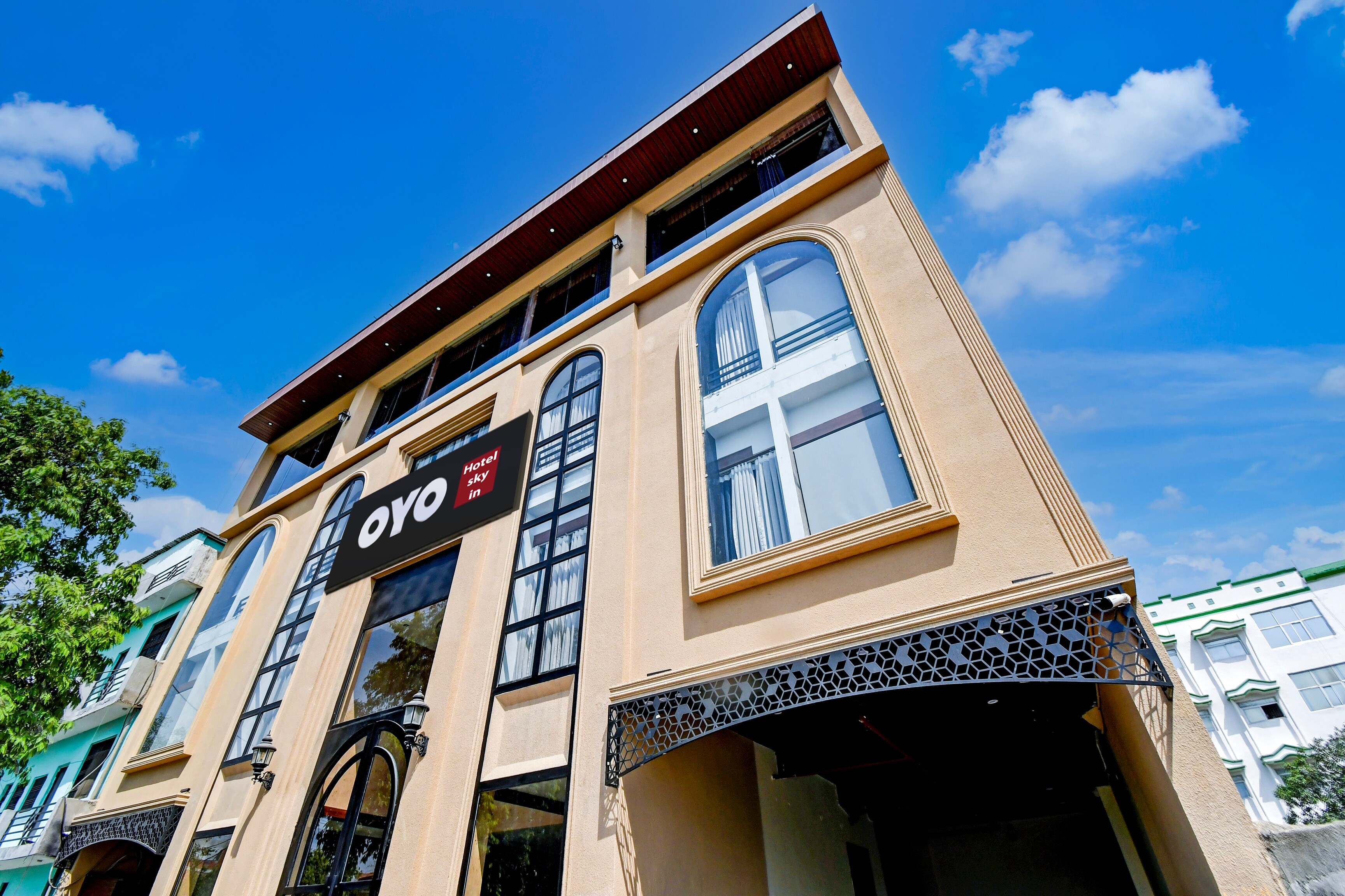 Hotel O Sky Inn - Tap to explore photos