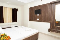 Mahesh Lunch Home, Vaidehi Cottage.