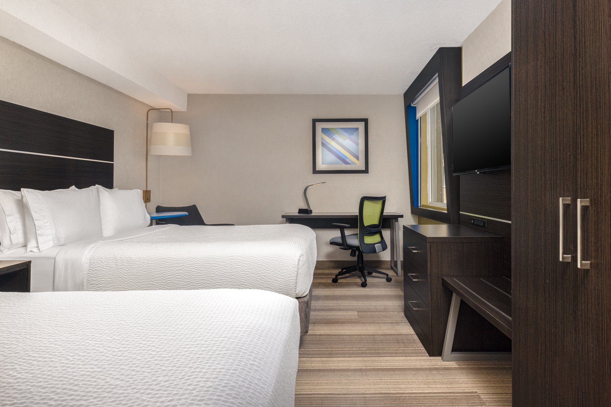 Holiday Inn Express Windsor Waterfront - Tap to explore photos