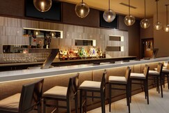 Embassy Suites by Hilton Crystal City National Airport