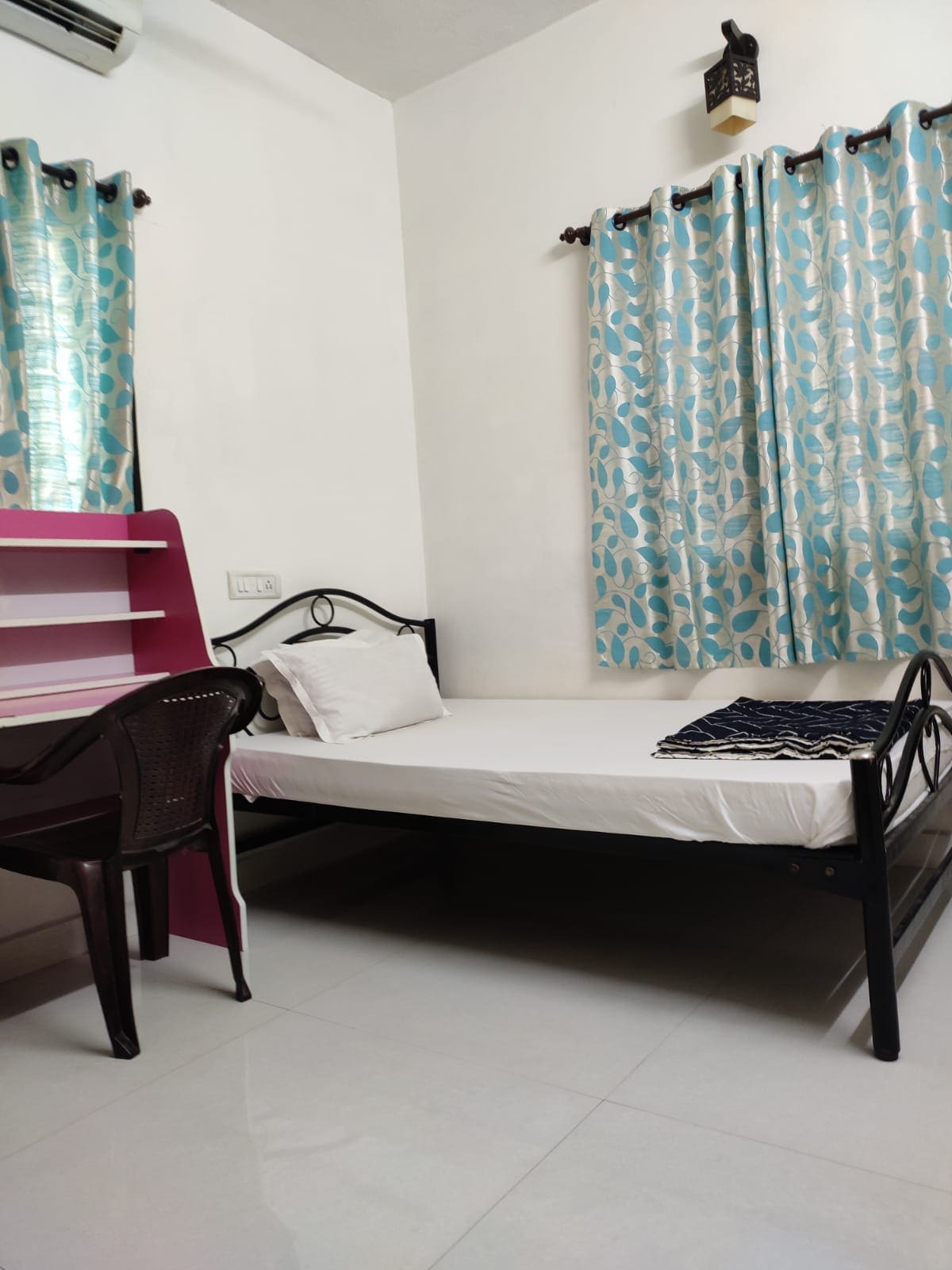 Friendlystay - A Homestay - Tap to explore photos