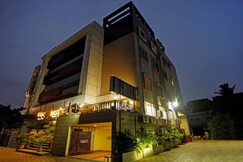 Lazystay Grand KIIT University
