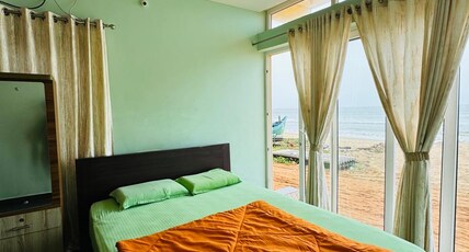 Livin Waves Beach Stay And Cafe Gokarna Room Type - Ac Beachfront Deluxe Room