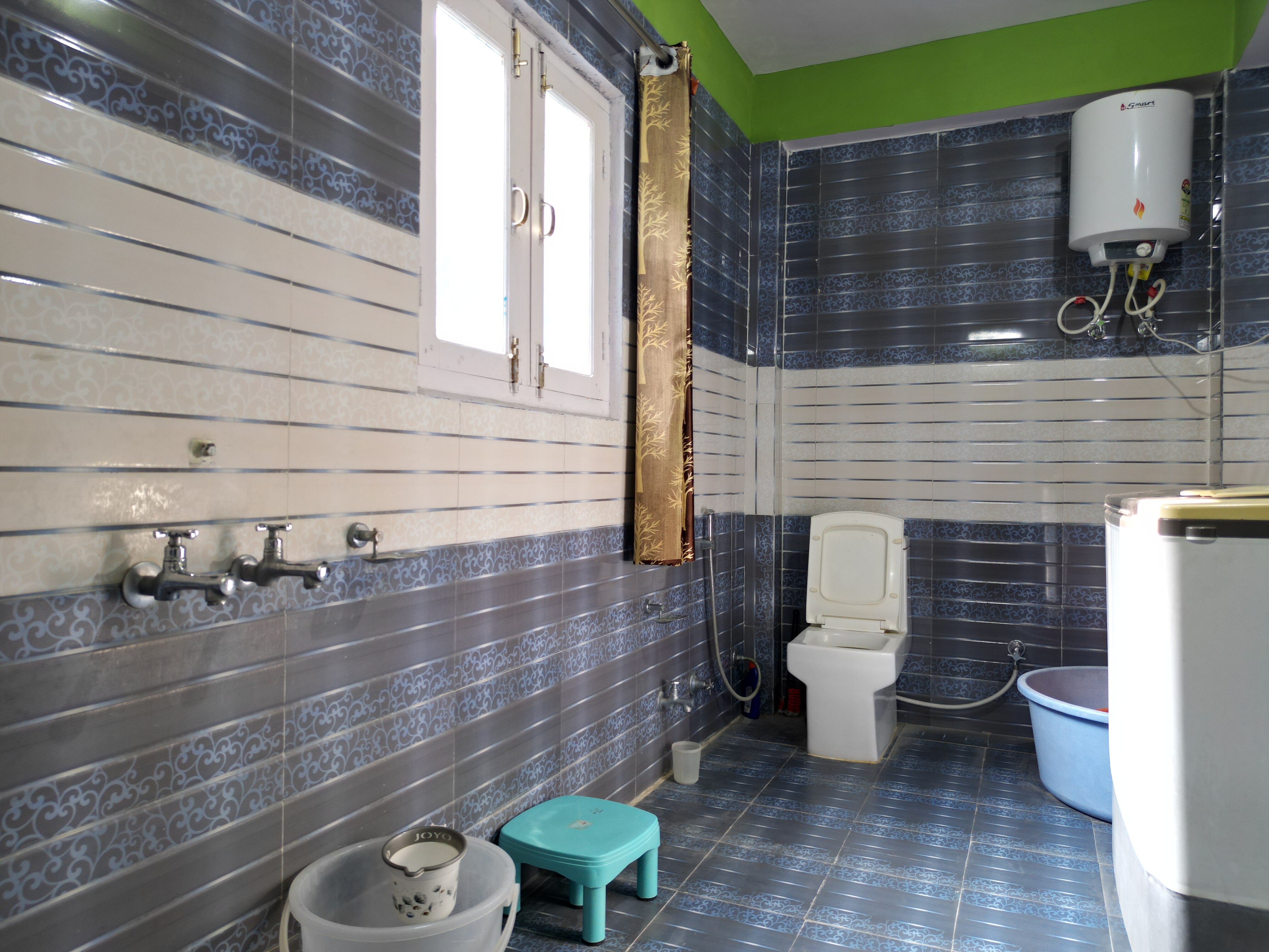 Hotel CM - Tap to explore photos