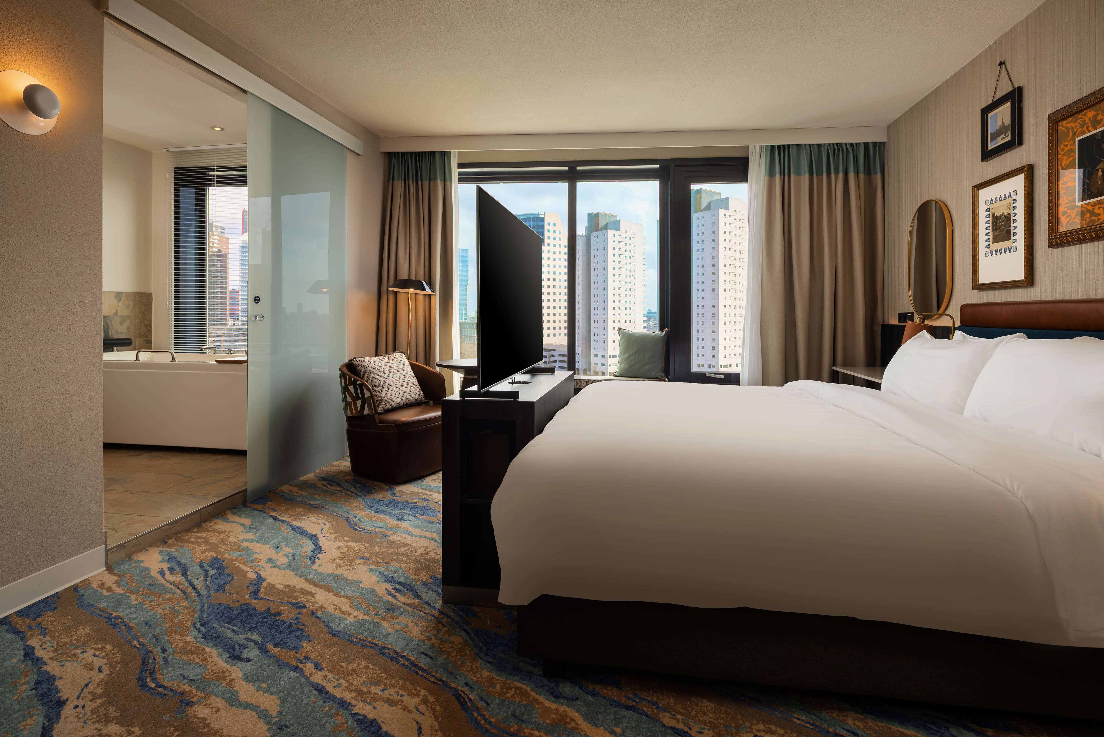 Haven Hotel Rotterdam, Curio Collection by Hilton - Tap to explore photos
