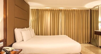 Ramada Resort by Wyndham Cochin Room Type - 1 King Bed Non Smoking Luxury Lake View Room