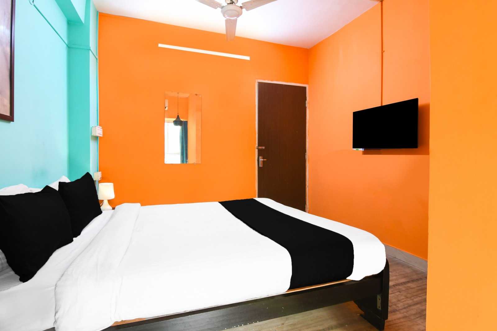Hotel O by OYO Palace Inn - Tap to explore photos