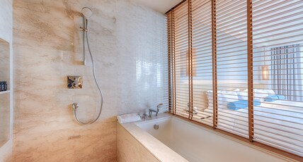 Shilla Monogram Danang Room Type - Corner Suite Twin Ocean View Shilla Monogram Danang Room Type - Corner Suite Twin Ocean View