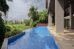 Peaceful 1BHK Apartment with Pool near Candolim Beach | Hireavilla