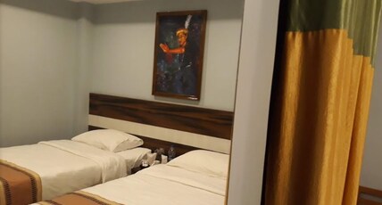 PHOUOIBEE HOTEL Room Type - Executive Room AC