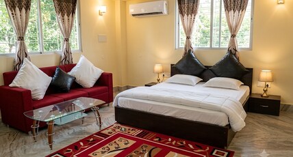 A INDIA GUEST HOUSE Room Type - AC Super Deluxe