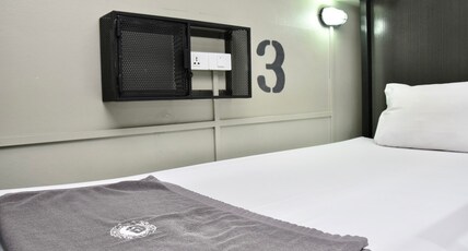 Mad Monkey Bangkok Room Type - Standard 4-Bed Female Dorm