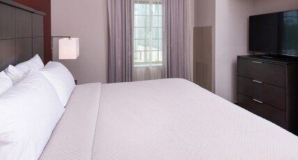 Staybridge Suites - Lake Charles, an IHG hotel Room Type - 1 King 1 Bedroom Suite Sofa Bed