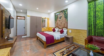 Hotel Blooming Soul Room Type - Premium AC Room