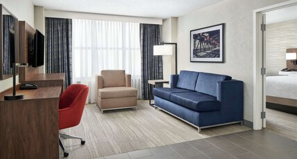 Hampton Inn & Suites Chicago Downtown Room Type - 1 K SUITE
