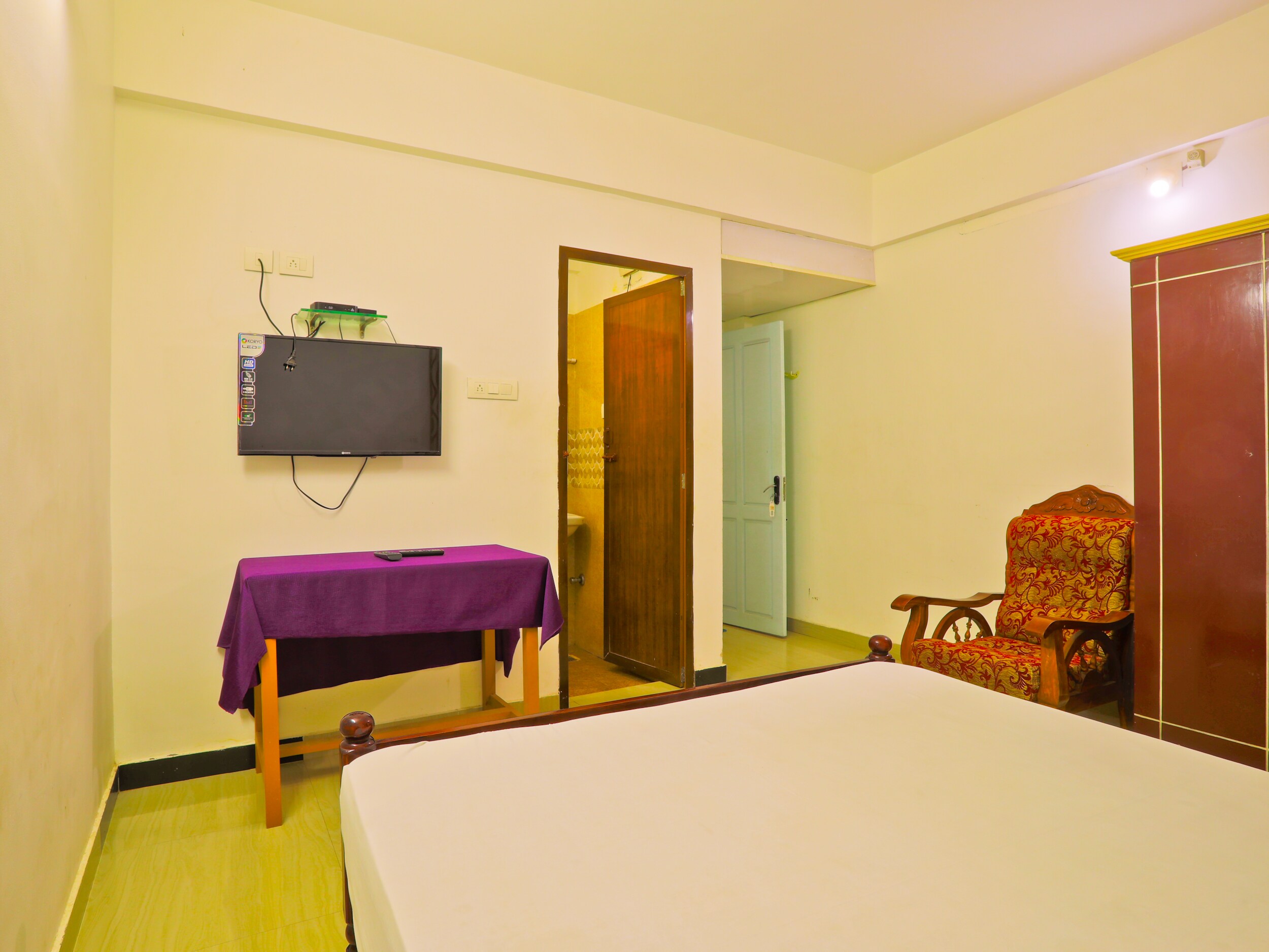 JUMAYIRA RESIDENCY - Tap to explore photos