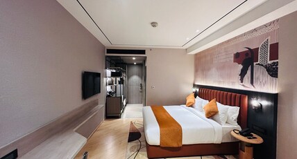 Ramada Encore Chandigarh Zirakpur Room Type - Premium King Bedroom - Non-Smoking