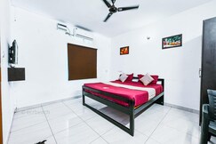 Peninsula Beach Manor