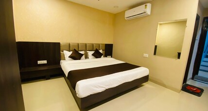 Hotel Grow Inn Room Type - Deluxe Ac
