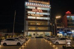 HOTEL DIAMOND CREST