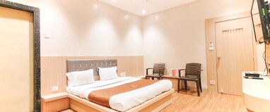Newly Renovated Hotel Yog Palace