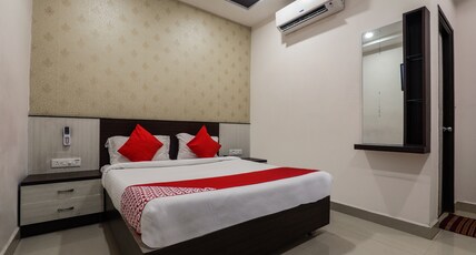 Hotel O Ssr Luxury Rooms Room Type - Classic