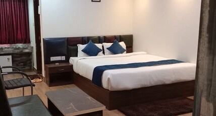 HOTEL HILL VIEW Room Type - Deluxe Room