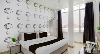Super Hotel O Samridhi Inn Room Type - Classic
