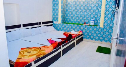 ALIZA PALACE AJMER Room Type - Deluxe Six Bed Ac Room
