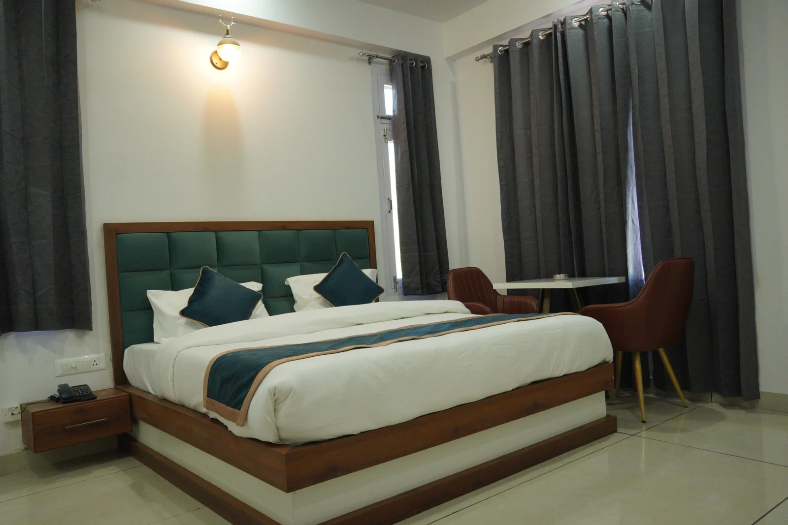 Hotel Mohan Regency - Tap to explore photos