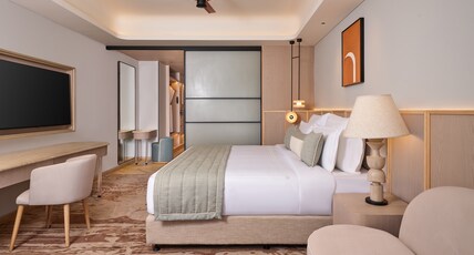 The Forum Hotel and Convention Room Type - Superior King Room.