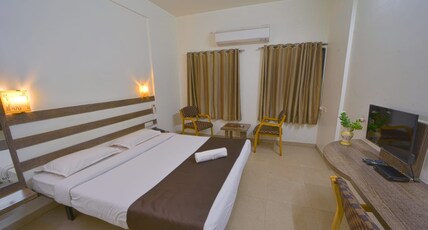 Hotel Orient Crown Room Type - Standard AC Room