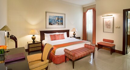 City Seasons Suites Room Type - Premium Studio