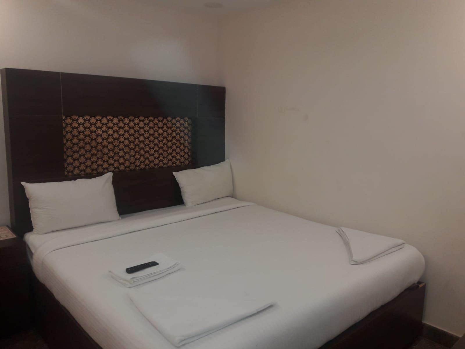 Starlight Hotels MYLAPORE - Tap to explore photos