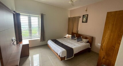 May Flower Cottage Room Type - Deluxe Room