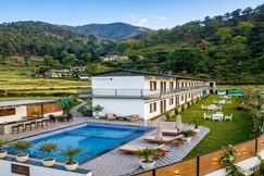 Qcent Bairagarh Resort Rishikesh