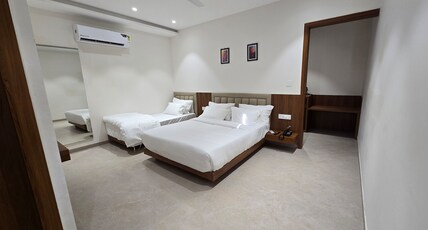 Shyam Stays Inn Room Type - Family Rooms