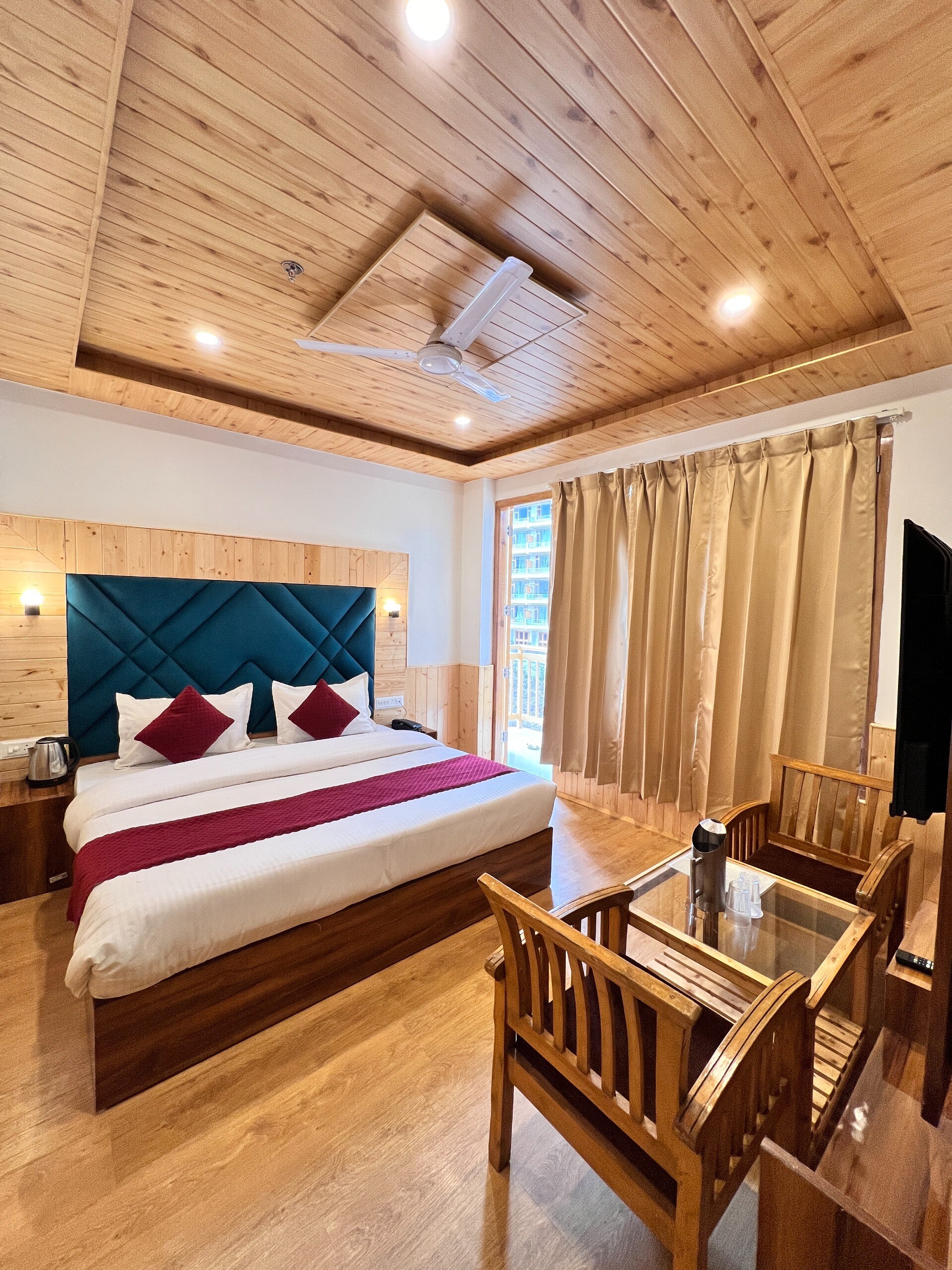 Hotel RL Villa By Rawat Hotels - Tap to explore photos