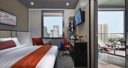 Hotel Boss Singapore Room Type - Premier Double Room with Balcony