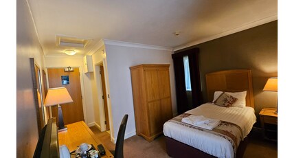 OYO Blaby Westfield Hotel Room Type - Standard Family Room for 4