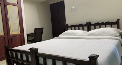 Archrose Villa | Rooms & Wi-Fi Room Type - Room F5