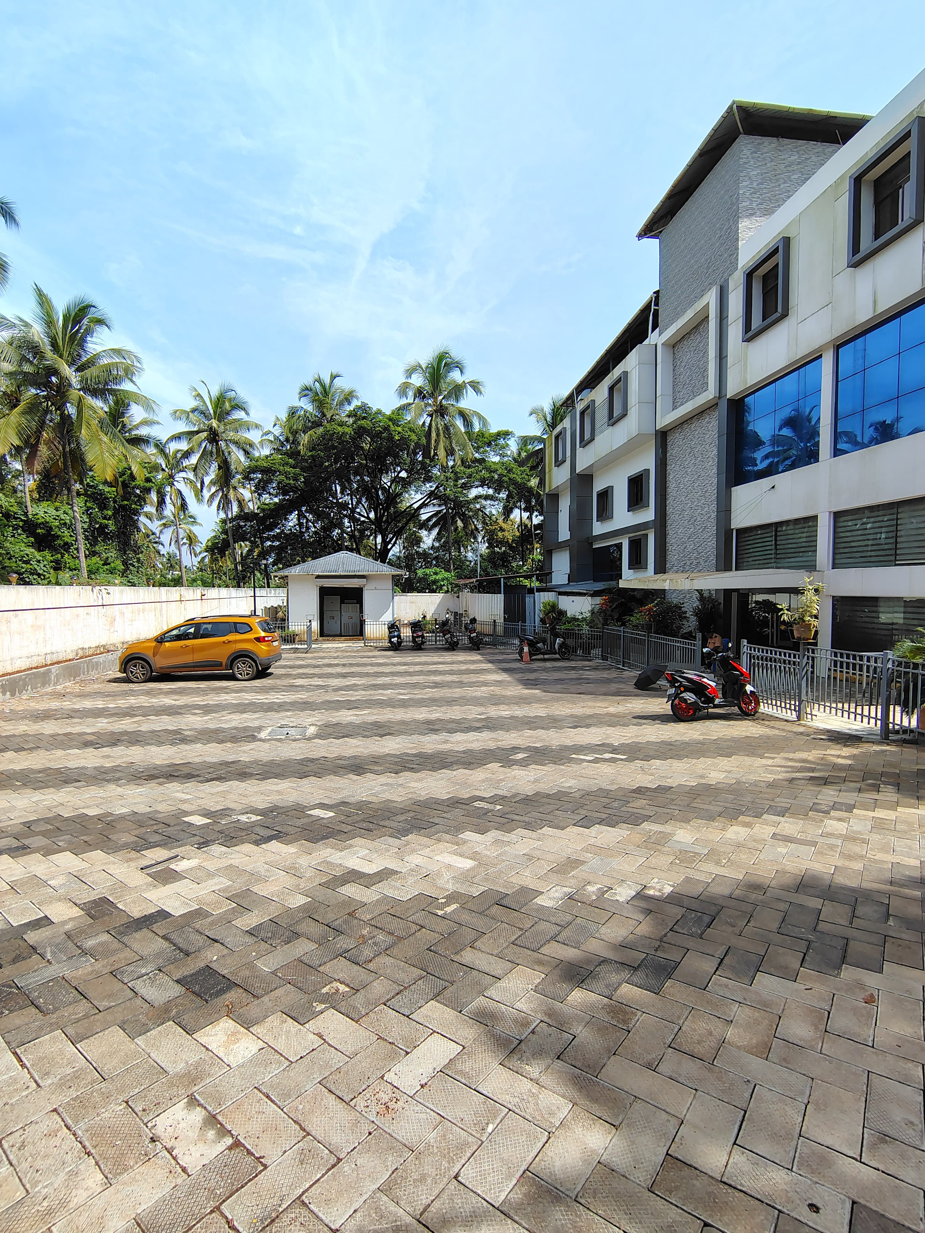 Hotel Bekal Palace - Tap to explore photos