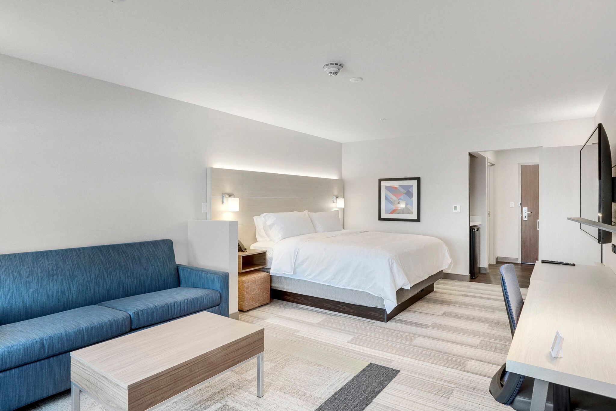 Holiday Inn Express & Suites Lockport, an IHG Hotel - Tap to explore photos